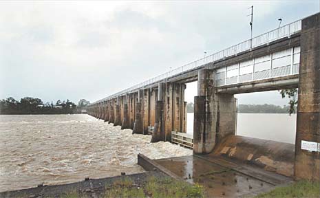 Computer-controlled gates at Rockhampton's barrage open automatically as the level in the storage rises. (File photo) Computer-controlled gates at Rockhampton's barrage open automatically as the level in the storage rises. (File photo)