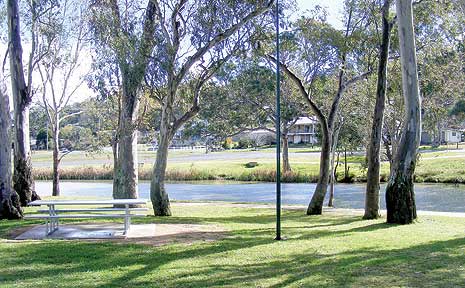 The park beside the Conadmine River. The park beside the Conadmine River.