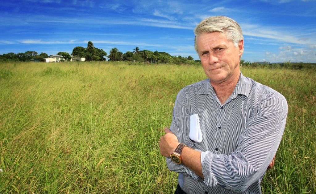 Tweed MP Geoff Provest. Tweed MP Geoff Provest.