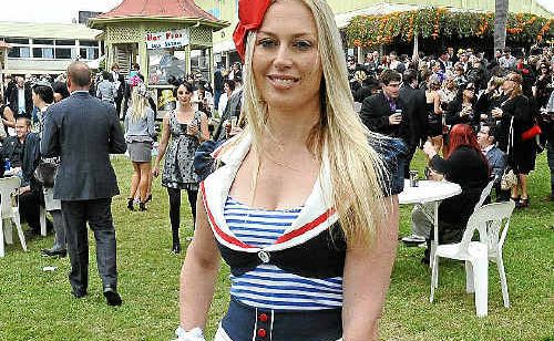 Grafton Shoppingworld Fashions on the Field Women’s Contemporary Racewear winner Donna Napier, of the Gold Coast, originally of Grafton. Grafton Shoppingworld Fashions on the Field Women’s Contemporary Racewear winner Donna Napier, of the Gold Coast, originally of Grafton.