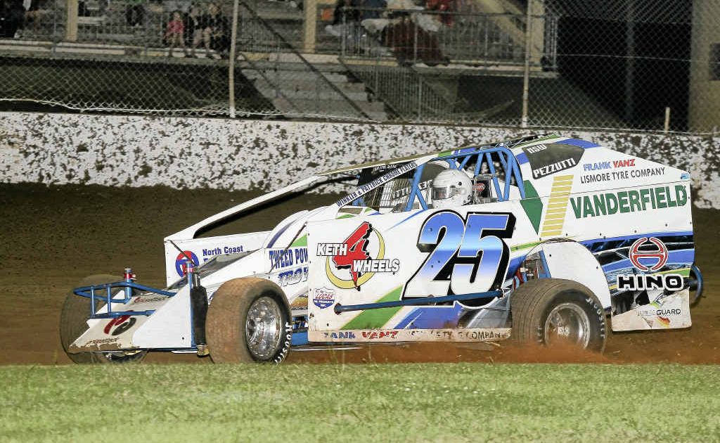 Andrew Pezzutti puts his NSW V8 Dirt Modified Championship on the line at Lucas Oil Lismore Speedway this Easter. Andrew Pezzutti puts his NSW V8 Dirt Modified Championship on the line at Lucas Oil Lismore Speedway this Easter.