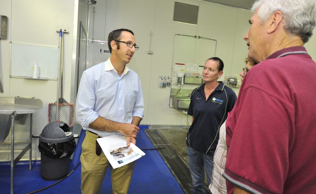 Aquatic Veterinarian Dr Matt Landos handed his report to (L-R) Rhiannon Cherry, Toni Sweeney and Ted Whittingham from the Gladstone Fish Research Fund at the Gladstone Fish Market yesterday. Aquatic Veterinarian Dr Matt Landos handed his report to (L-R) Rhiannon Cherry, Toni Sweeney and Ted Whittingham from the Gladstone Fish Research Fund at the Gladstone Fish Market yesterday.