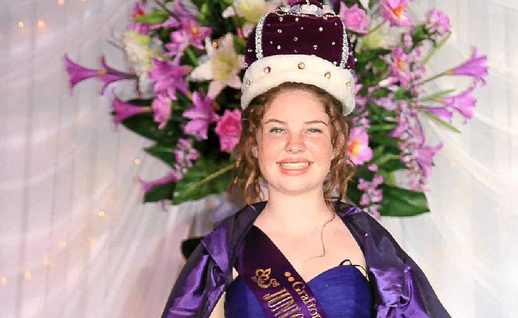 2011 Junior Jacaranda Queen Alexandria Thomson. 2011 Junior Jacaranda Queen Alexandria Thomson.