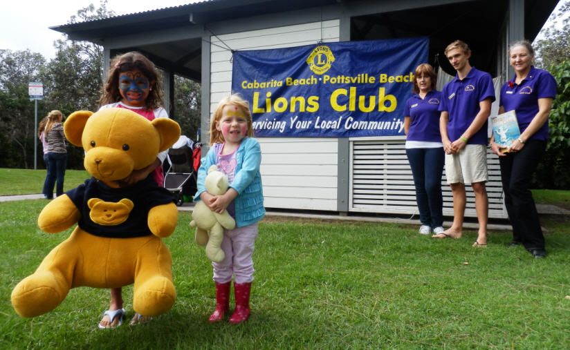 Annie-Mae Wales, 7, from Cabarita, Zoe Gray, 3, from Pottsville, Leos co-ordinator Yvonne Lees, Leos treasurer Callum Watts and club president Vicky Hansen.
Annie-Mae Wales, 7, from Cabarita, Zoe Gray, 3, from Pottsville, Leos co-ordinator Yvonne Lees, Leos treasurer Callum Watts and club president Vicky Hansen.