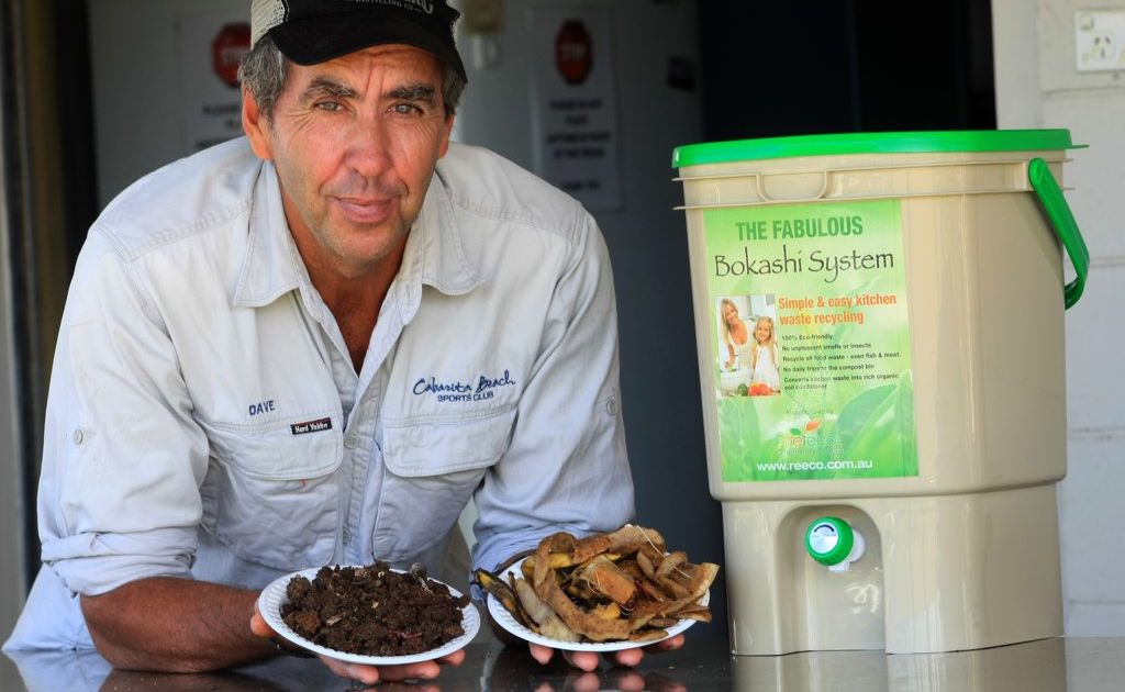 Dave Perez promoting compost at Cabarita Beach Sports Club. Dave Perez promoting compost at Cabarita Beach Sports Club.