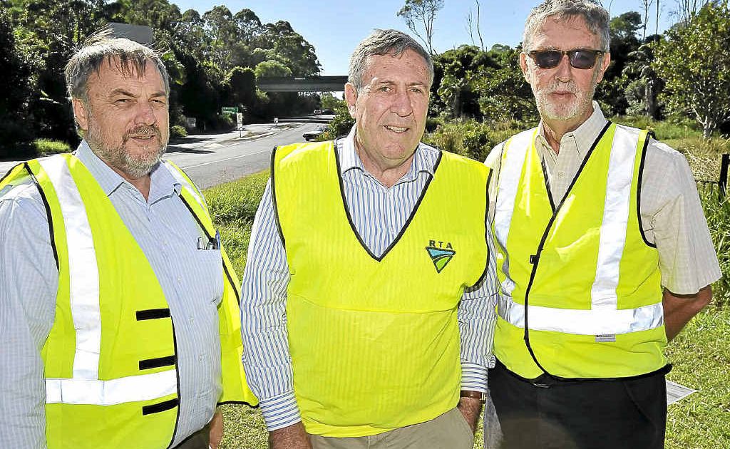 Bob Higgins (left), Duncan Gay and Tony Hart announcing the preferred option for the Bangalow interchange. Bob Higgins (left), Duncan Gay and Tony Hart announcing the preferred option for the Bangalow interchange.