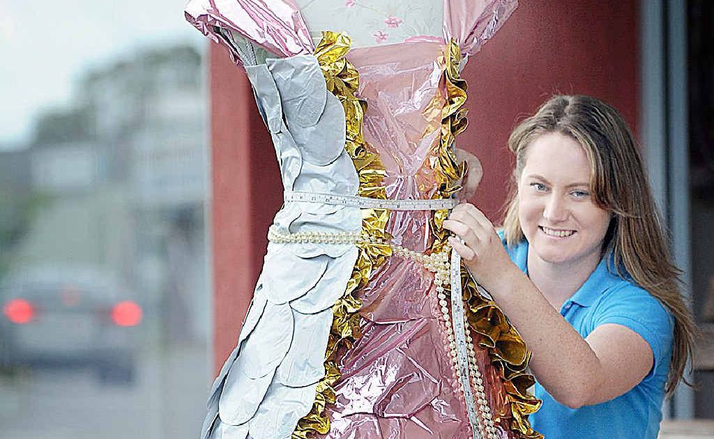 Stacey Taplin shows off her balloon dress that took out first place in the wearable fashion section at the Australasian Balloon Convention. Stacey Taplin shows off her balloon dress that took out first place in the wearable fashion section at the Australasian Balloon Convention.