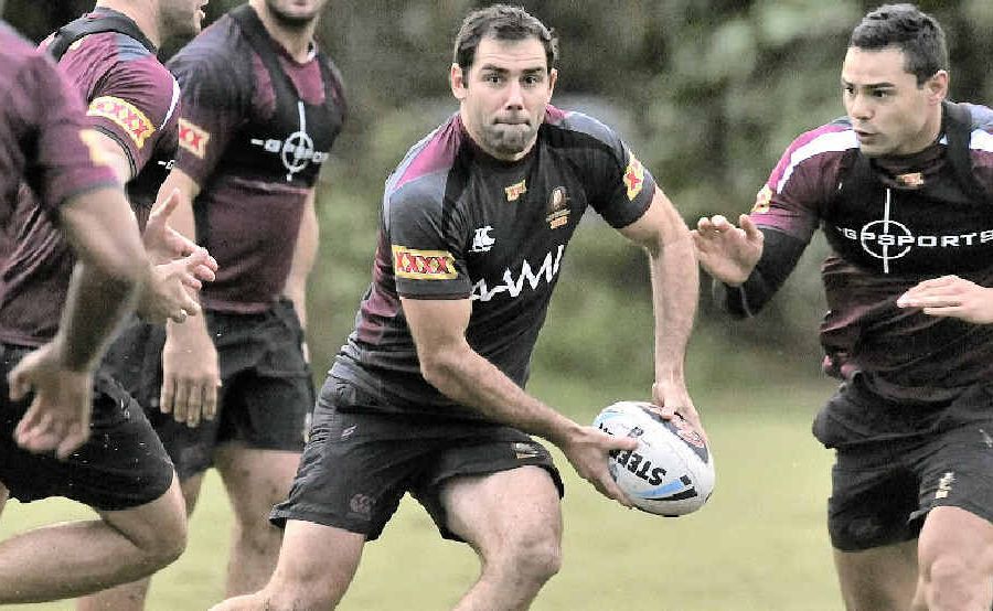 Cameron Smith trains with the Queensland squad at the Palmer Coolum Resort. Cameron Smith trains with the Queensland squad at the Palmer Coolum Resort.