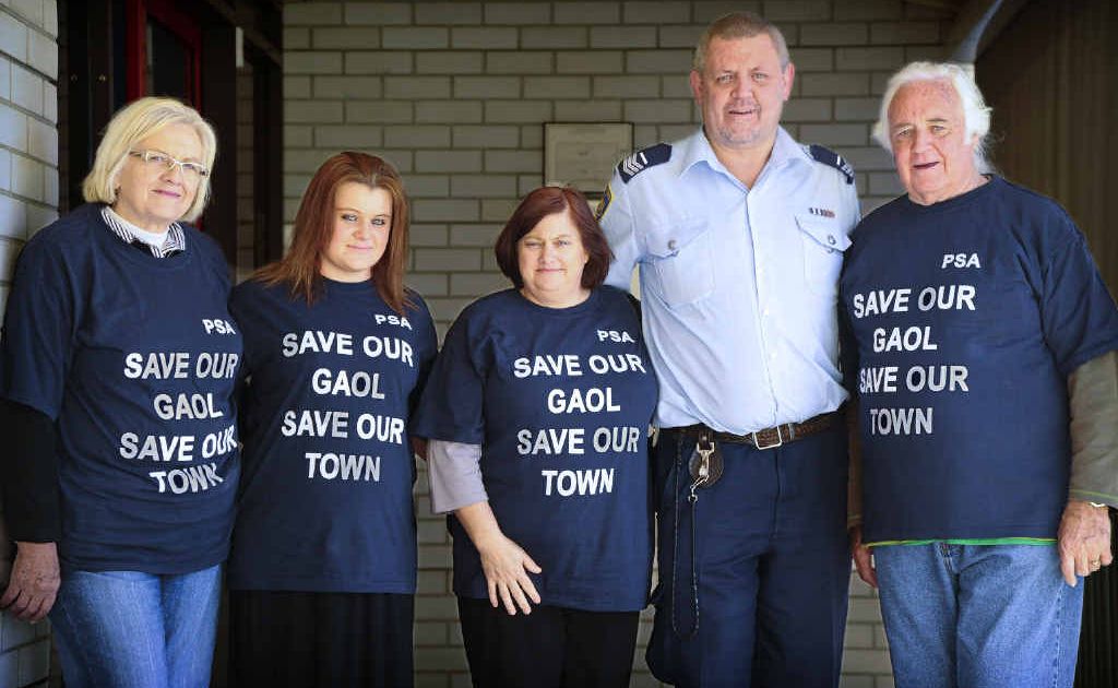 Cheryl, Sophie, Debby, Tim and Joe Kinnane – Tim is a prison guard at Grafton jail. Cheryl, Sophie, Debby, Tim and Joe Kinnane – Tim is a prison guard at Grafton jail.