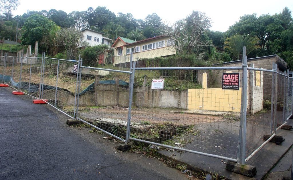 A developer has turned its back on plans to build a unit block in Church Lane, Murwillumbah, citing costs and fears of an unsuccessful application. A developer has turned its back on plans to build a unit block in Church Lane, Murwillumbah, citing costs and fears of an unsuccessful application.