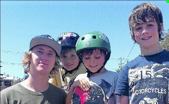 SbA clinic co-host Scott Standley (left) with local skaters from Palmers Island Clay Penman, Ari Bradley and Chat Bradley. SbA clinic co-host Scott Standley (left) with local skaters from Palmers Island Clay Penman, Ari Bradley and Chat Bradley.