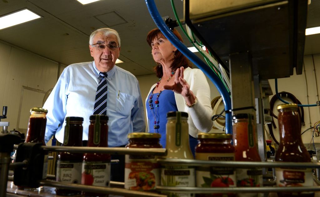 Thomas George visits Anni Brownjohn at the right food group. Photo: John Gass / Daily News Thomas George visits Anni Brownjohn at the right food group. Photo: John Gass / Daily News