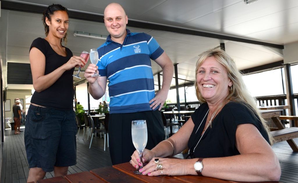 Chinderah Tavern. L to R Loise Wharekawa, Alan Sharkey and Kim Sands. Photo: John Gass / Daily News Chinderah Tavern. L to R Loise Wharekawa, Alan Sharkey and Kim Sands. Photo: John Gass / Daily News