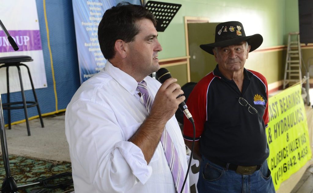 Mayor Richie Williamson opens the Grafton Fairdinkum Country Music Roundup at the Grafton showground. Photo Adam Hourigan / The Daily Examiner Mayor Richie Williamson opens the Grafton Fairdinkum Country Music Roundup at the Grafton showground. Photo Adam Hourigan / The Daily Examiner
