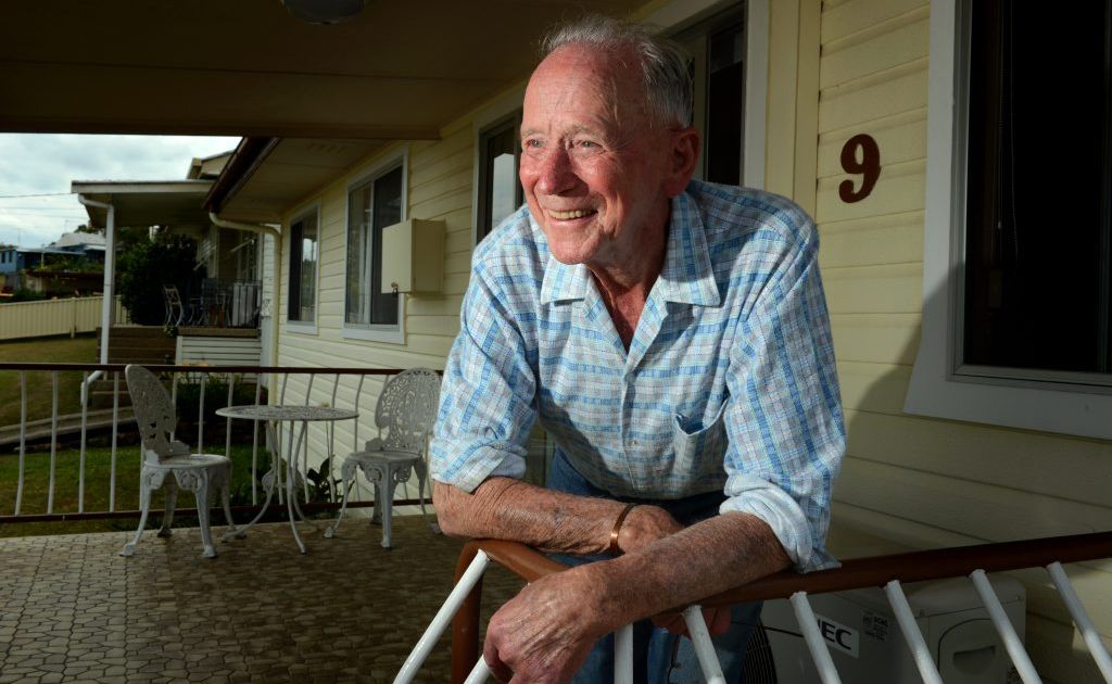Ernie Cobb. WW11 veteran. Photo: John Gass / Daily News Ernie Cobb. WW11 veteran. Photo: John Gass / Daily News