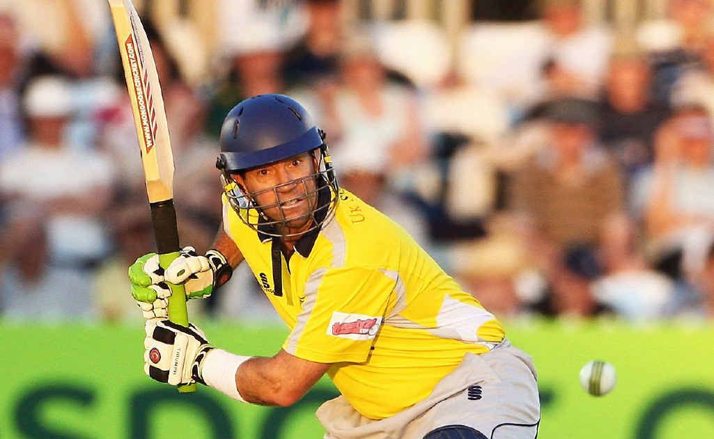 ON THE ATTACK: Queensland dynamo Stuart Law playing for Derbyshire against Nottinghamshire in a Twenty20 match. ON THE ATTACK: Queensland dynamo Stuart Law playing for Derbyshire against Nottinghamshire in a Twenty20 match.