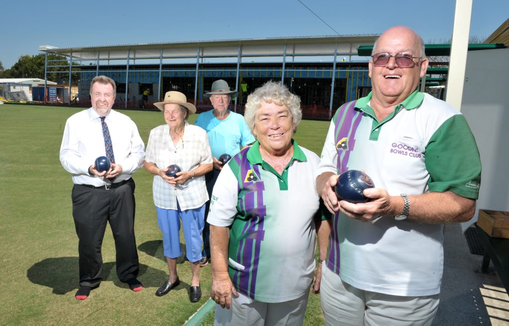 Goodna Bowls Club secretary and treasurer Cath Wilmington and chairman Mal Levarre - Waters with club members (at back) are helping the club get back on it's feet after the flood of 2011. Goodna Bowls Club secretary and treasurer Cath Wilmington and chairman Mal Levarre - Waters with club members (at back) are helping the club get back on it's feet after the flood of 2011.