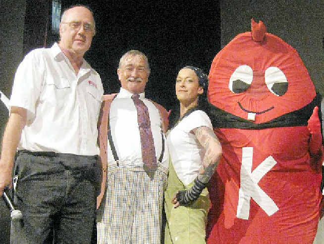 THANKS: Kidney Support Network’s Reg Brine, left, and mascot Mr K accept the money from Coolum Theatre Players. THANKS: Kidney Support Network’s Reg Brine, left, and mascot Mr K accept the money from Coolum Theatre Players.