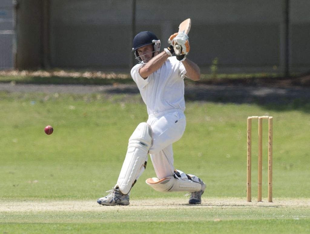 Darren Koch plays a shot for Metropolitan-Easts in their TCI A-grade open clash at Rockville Park on Saturday. Darren Koch plays a shot for Metropolitan-Easts in their TCI A-grade open clash at Rockville Park on Saturday.