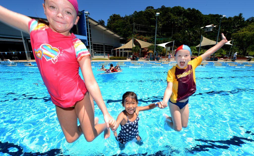 Murwillumbah swimming pool. Abby Grace, Imogen Andrews and Ryan Grace. Photo: John Gass / Daily News Murwillumbah swimming pool. Abby Grace, Imogen Andrews and Ryan Grace. Photo: John Gass / Daily News