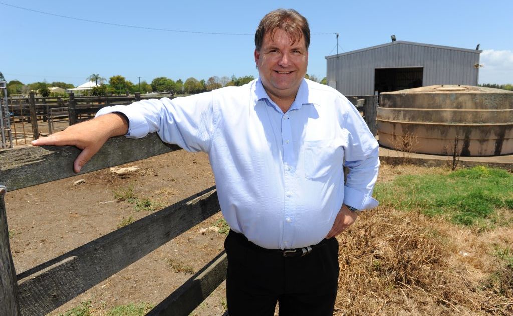 POSITIVE SIGNS: Member for Burnett Stephen Bennett is glad to see students showing an interest in agriculture. POSITIVE SIGNS: Member for Burnett Stephen Bennett is glad to see students showing an interest in agriculture.