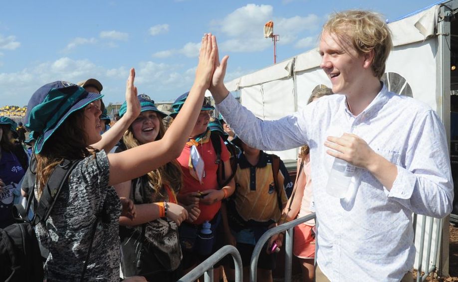 Scouts high-five comedian Josh Thomas at the 2013 Scout Jamboree. Scouts high-five comedian Josh Thomas at the 2013 Scout Jamboree.