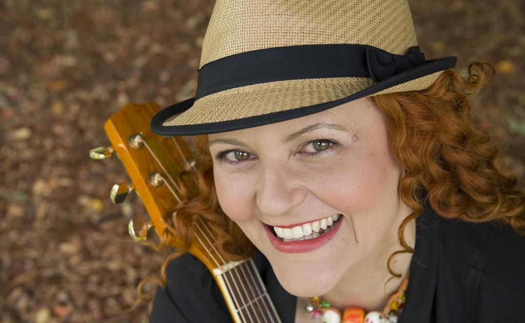Toowoomba singer songwriter Victoria Edwards is a 2013 Toyota Star Maker Finalist. Toowoomba singer songwriter Victoria Edwards is a 2013 Toyota Star Maker Finalist.
