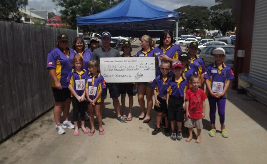 GREAT HELP: Gin Gin Athletics received help form afar after the 2013 flood. Pictured is Jackie Walker, Sarah Zywnenberg, Marina Shervey, Amber Williams, Tegan Wright, Josh Mclean, Ben Shervey, Angela Wright, Chloe Neill, Leatitia Pearce, Johanna Pearce, Tipene Ranger, Bailey Mckinlay, Kaea Ranger. Photo Contributed GREAT HELP: Gin Gin Athletics received help form afar after the 2013 flood. Pictured is Jackie Walker, Sarah Zywnenberg, Marina Shervey, Amber Williams, Tegan Wright, Josh Mclean, Ben Shervey, Angela Wright, Chloe Neill, Leatitia Pearce, Johanna Pearce, Tipene Ranger, Bailey Mckinlay, Kaea Ranger. Photo Contributed