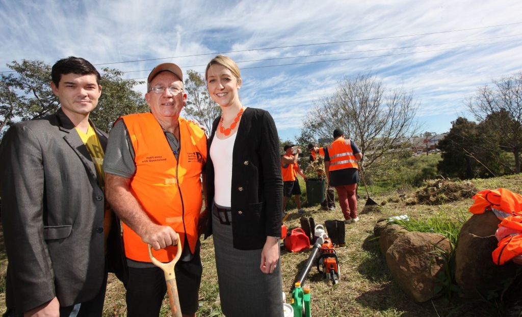 David Curtin, Wayne Williams and Joanna Dunn in land behind Mt Ommaney Centre where volunteers are helping to clean up. Photo Inga Williams / The Satellite David Curtin, Wayne Williams and Joanna Dunn in land behind Mt Ommaney Centre where volunteers are helping to clean up. Photo Inga Williams / The Satellite
