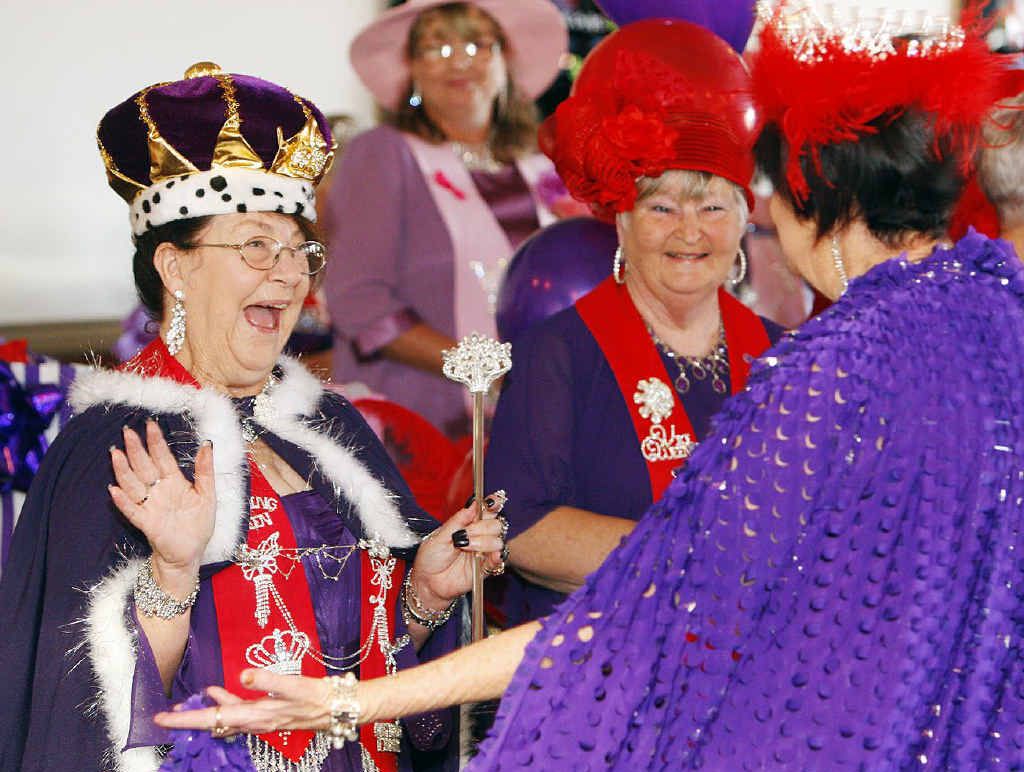 SPECIAL MOMENT: Queen Lynette Hoskins-Meech of Classy Ladies with Queen Dee Jen of Bubbles and Butterflies at the Red Hat Society coronation of Lynette Hoskins-Meech at Redbank Tavern. SPECIAL MOMENT: Queen Lynette Hoskins-Meech of Classy Ladies with Queen Dee Jen of Bubbles and Butterflies at the Red Hat Society coronation of Lynette Hoskins-Meech at Redbank Tavern.