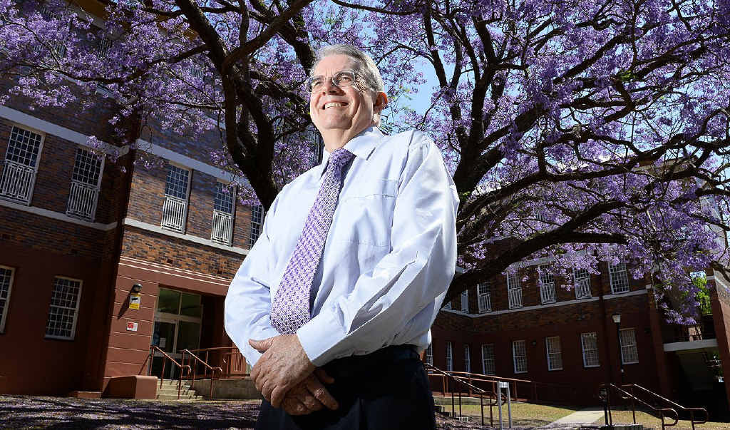 HEAVY BURDEN: Professor Harvey Whiteford from the Queensland Centre for Mental Health Research at Wacol is part of a ground breaking research team into mental health and substance abuse. HEAVY BURDEN: Professor Harvey Whiteford from the Queensland Centre for Mental Health Research at Wacol is part of a ground breaking research team into mental health and substance abuse.