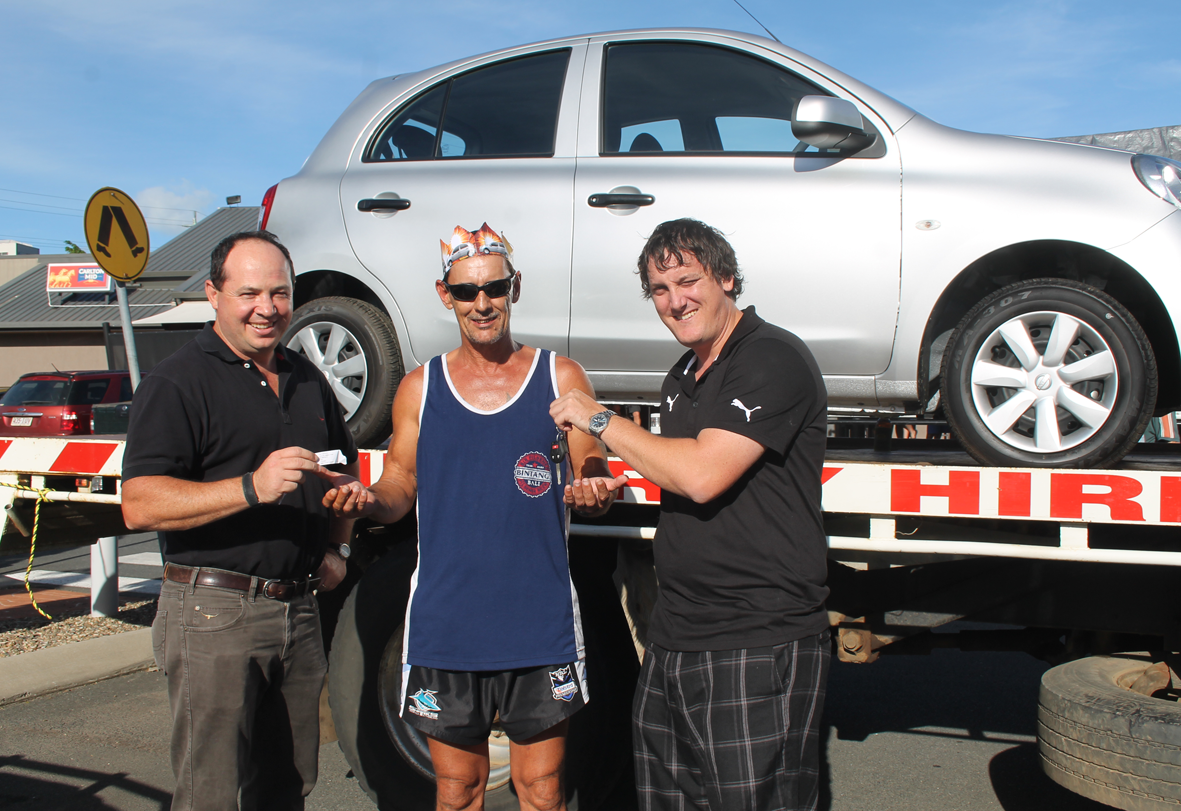 LUCKY DAY: Reef Gateway Hotel general manager Tony Barbara with the car giveaway winner Al Pannett and Rod Grittner’s Nissan representative Wal Walton at the Reef Gateway on Sunday. LUCKY DAY: Reef Gateway Hotel general manager Tony Barbara with the car giveaway winner Al Pannett and Rod Grittner’s Nissan representative Wal Walton at the Reef Gateway on Sunday.