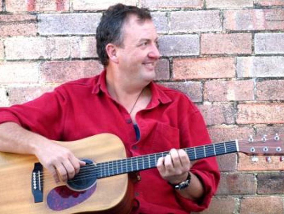Entertainer Glenn Brace is only one of the great artists performing at Foodie Friday. Entertainer Glenn Brace is only one of the great artists performing at Foodie Friday.