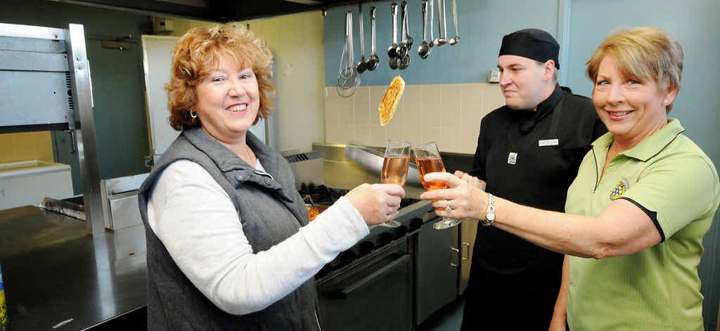 BOTTOMS UP: Debera Duplock and Julie Lee, exhibitor coordinators with Ballina RSL club chef Brad Baldwin. BOTTOMS UP: Debera Duplock and Julie Lee, exhibitor coordinators with Ballina RSL club chef Brad Baldwin.