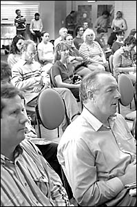 ROWDY RECEPTION: Part of the crowd at yesterday?s SCU candidates forum ROWDY RECEPTION: Part of the crowd at yesterday?s SCU candidates forum