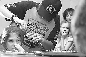 Rapt Hair owner Debby Lawson shaves Tamara Duncan?s hair Rapt Hair owner Debby Lawson shaves Tamara Duncan?s hair