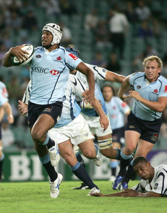 An Injury to Stirling Mortlock has given Waratahs centre Morgan Turinui the chance to return to the Wallabies starting line-up An Injury to Stirling Mortlock has given Waratahs centre Morgan Turinui the chance to return to the Wallabies starting line-up