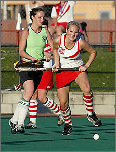WARATAHS defender Perrea Dunn (right) breaks clear of Kingscliff rival Tanya Senti during the A Grade hockey grand final at Mur WARATAHS defender Perrea Dunn (right) breaks clear of Kingscliff rival Tanya Senti during the A Grade hockey grand final at Mur