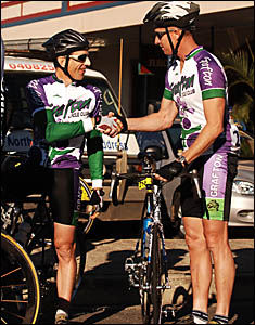 Gary Reardon wishes newbie Fraser Chapman good luck Gary Reardon wishes newbie Fraser Chapman good luck