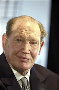 Australia?s richest man, with an estimated wealth of $7 billion, Mr Kerry Packer passed away on Boxing Day at his Sydney home Australia?s richest man, with an estimated wealth of $7 billion, Mr Kerry Packer passed away on Boxing Day at his Sydney home