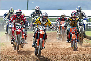 Chris Kilborn (K92) leads the way from Leigh Denner (E27) Chris Kilborn (K92) leads the way from Leigh Denner (E27)
