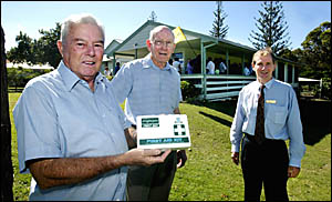 Pottsville welcomes news on new health centreo COMMUNITY members Don Macdonald (left) and Len Greer (centre) stand with Tweed M Pottsville welcomes news on new health centreo COMMUNITY members Don Macdonald (left) and Len Greer (centre) stand with Tweed M