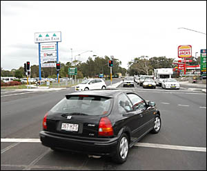 You won?t be able to turn right from the Kerr Street traffic lights until December 31, and the change will again be put in plac You won?t be able to turn right from the Kerr Street traffic lights until December 31, and the change will again be put in plac