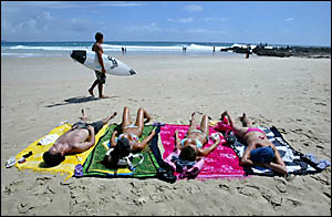 Brazilian tourists Leandrio Moska, 29, Talita Monteiro, 23, Camila Patovan, 24, and Marylia Costa, 24, made the most of the las Brazilian tourists Leandrio Moska, 29, Talita Monteiro, 23, Camila Patovan, 24, and Marylia Costa, 24, made the most of the las