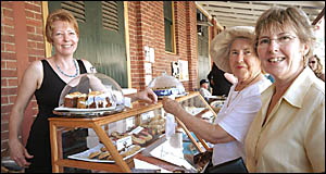 CAKE IT AWAY: Esther Taylor (left), from Kyogle, with Pauline Burrows, from Toukley, and Wendy Burrows, from Kyogle. CAKE IT AWAY: Esther Taylor (left), from Kyogle, with Pauline Burrows, from Toukley, and Wendy Burrows, from Kyogle.