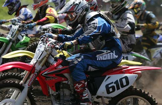 Shell Advance 2008 Sunshine State Motocross Series at Quanda Road, Coolum: Michael Hendricks, closest to camera, amongst the pack at the start of the Expert Open race.
Photo: Brett Wortman/bw172949d Shell Advance 2008 Sunshine State Motocross Series at Quanda Road, Coolum: Michael Hendricks, closest to camera, amongst the pack at the start of the Expert Open race.
Photo: Brett Wortman/bw172949d