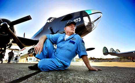 This Royal Australian Navy Lockheed Neptune P2V submarine hunter flew in from Nowra on Friday with John Pearse aboard. This Royal Australian Navy Lockheed Neptune P2V submarine hunter flew in from Nowra on Friday with John Pearse aboard.