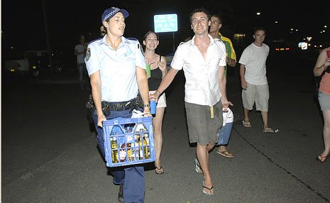 Byron Bay police reacted quickly to remove alcoholic drinks from no-alcohol zones on Wednesday night. Byron Bay police reacted quickly to remove alcoholic drinks from no-alcohol zones on Wednesday night.