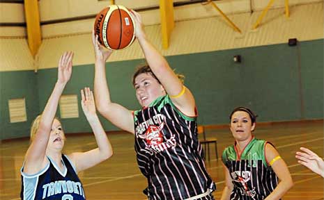 Emma Kopcikas top scored for the Vikings with 19 points against Tamworth on Saturday. Emma Kopcikas top scored for the Vikings with 19 points against Tamworth on Saturday.