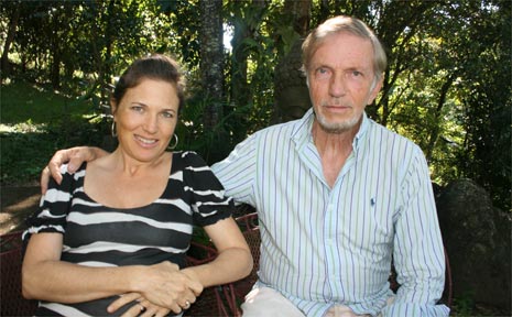 Author Oren Siedler and her father Bruce reflect on Oren’s unusual and unconventional childhood which is now the subject of a memoir, ‘Bruce and Me’. Author Oren Siedler and her father Bruce reflect on Oren’s unusual and unconventional childhood which is now the subject of a memoir, ‘Bruce and Me’.